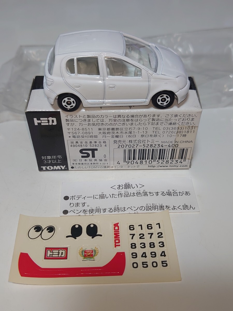 トミカ33トヨタヴィッツ(トミカ30周年記念特注品）中国製_画像3