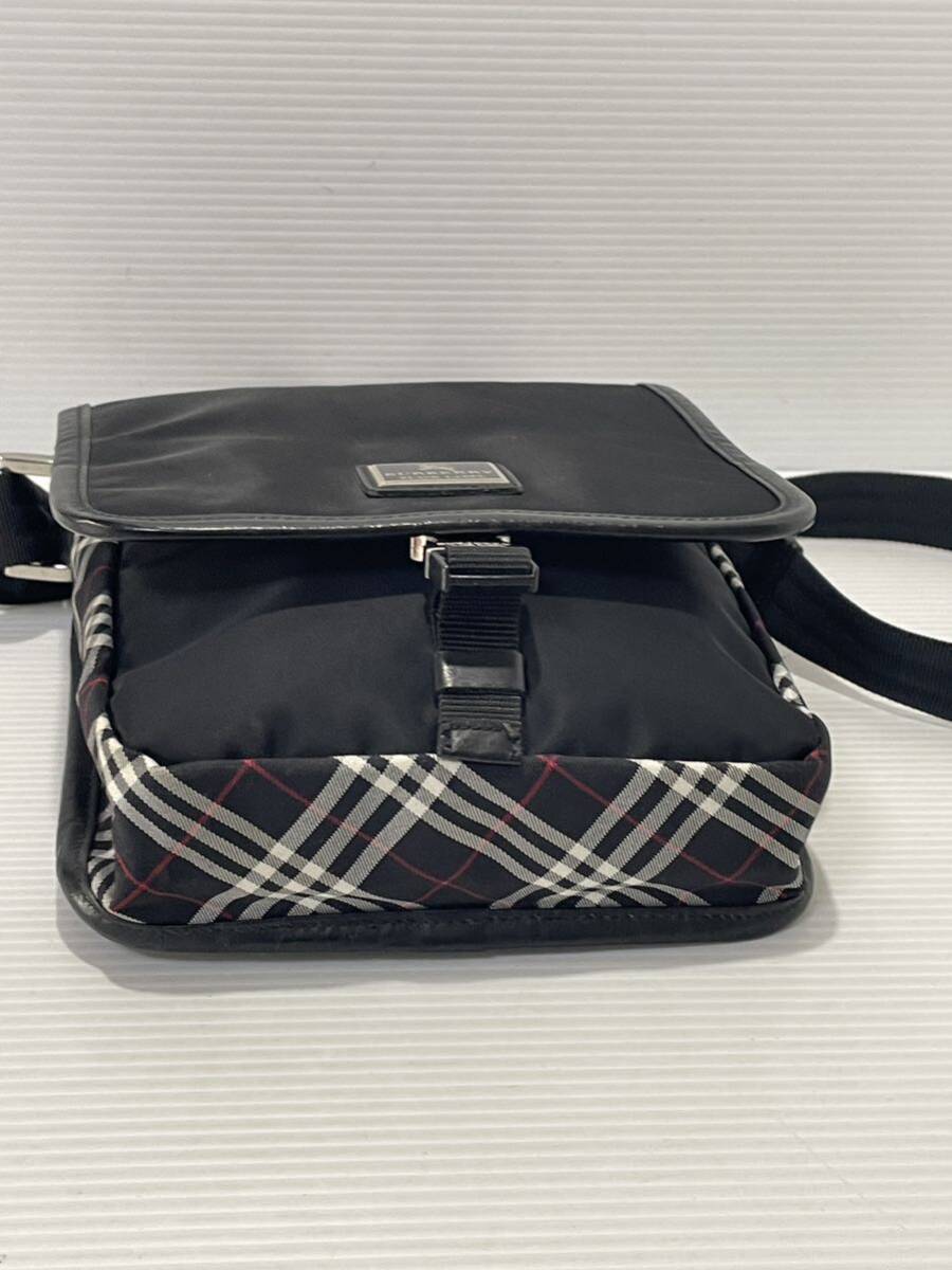 A94■極美品 BURBERRY ナイロン 黒 ノバチェック ショルダーバッグ メンズ斜め掛け ブラック クロスボディ バッグ_画像6