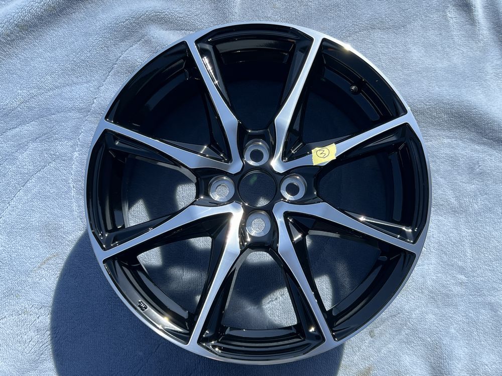 【新車外し】 トヨタ AQUA アクア GR SPORT 純正ホイール ４本セット 17×7J 4H100 +50 現行モデル ⑮の画像6