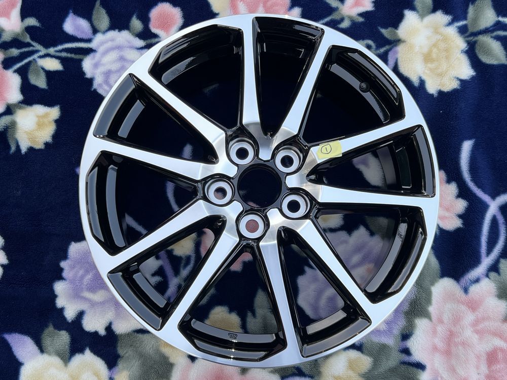 【新車外し】 トヨタ ヤリスクロス YARIS CROSS GR SPORT 純正ホイール ４本セット 18×7.5J +50 5H PCD114.3 ENKEI製 ⑬