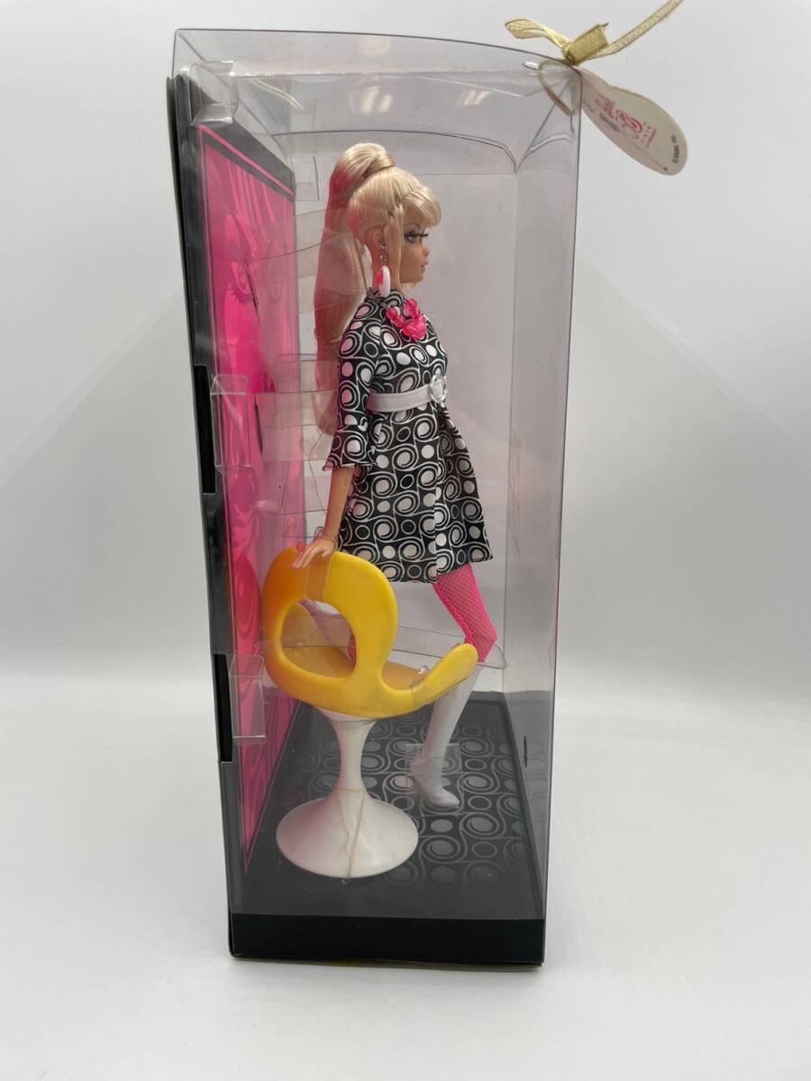 【★希少】Pop Life Barbie Doll Blonde Pivotal Mod Gold Label バービー 人形 玩具の画像2