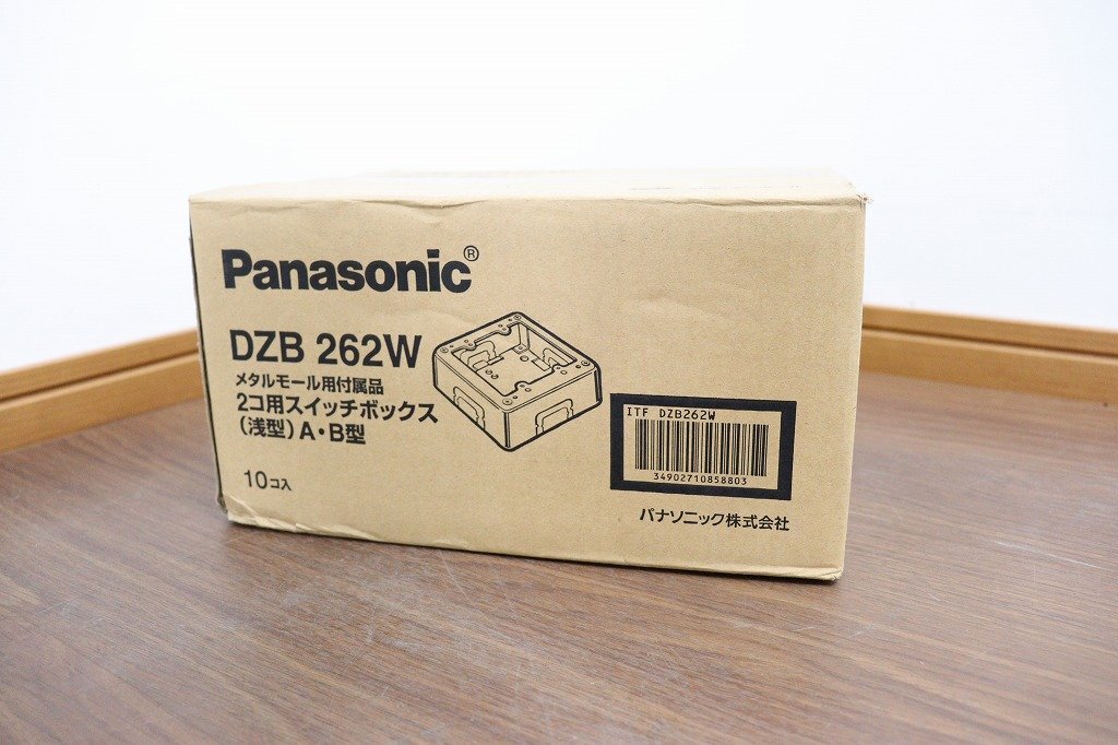 新品◆J5892◆Panasonic◆メタルモール用付属品◆2コ用スイッチボックス 10×2箱◆コンビネーションコネクタ 10×3箱◆DZB262W◆DZA150KWの画像4