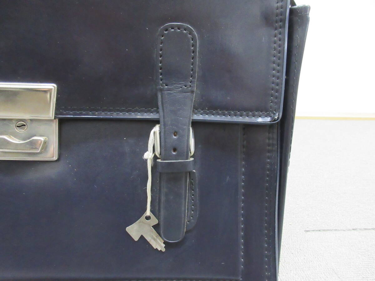 M[4-29]*4 clothing shop stock goods satchel going to school bag handbag navy blue color navy key attaching * deterioration equipped / school bag uniform school uniform going to school clothes 