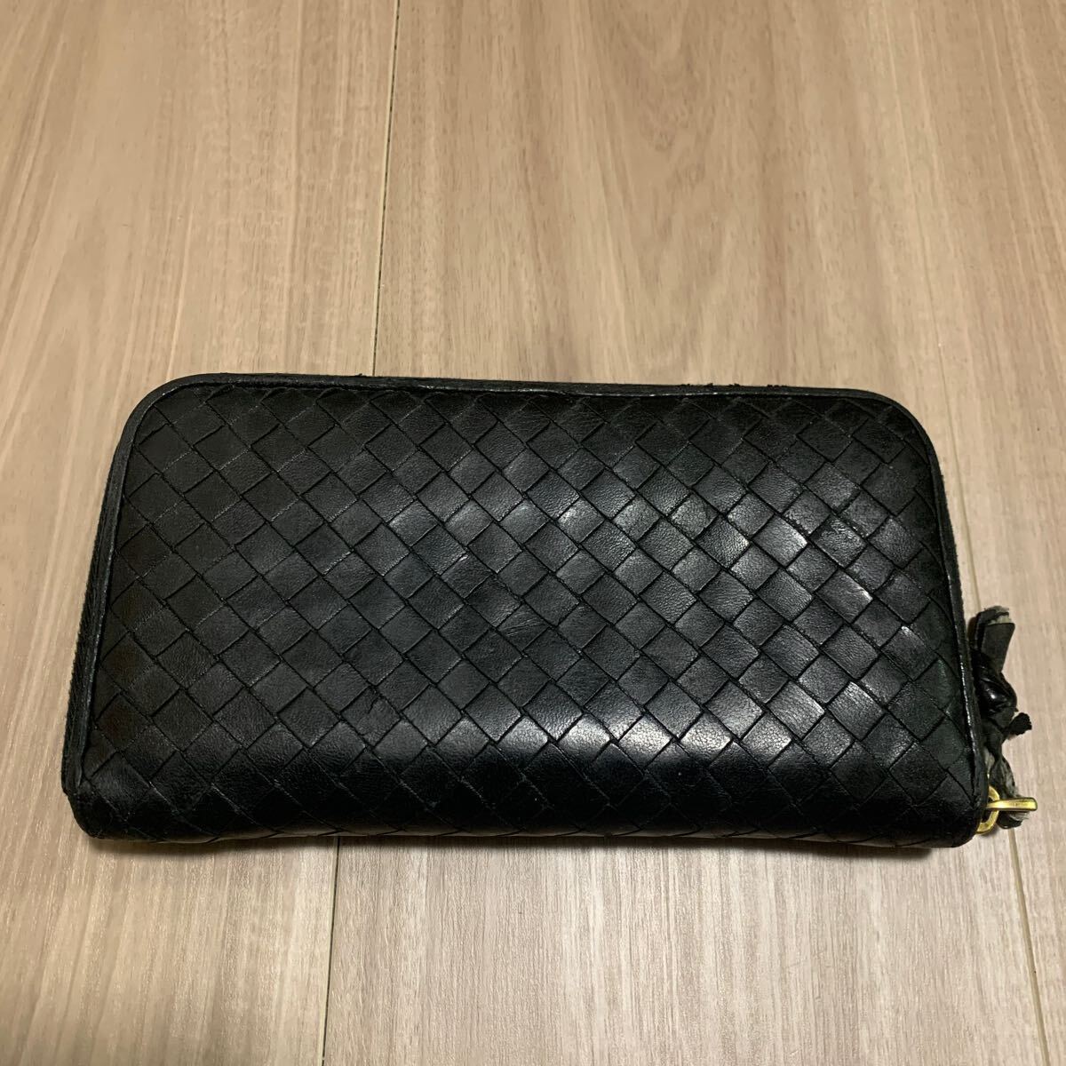 BOTTEGA VENETA ボッテガヴェネタ イントレチャート 114076 ラウンドファスナー 長財布 ブラック レザー 黒 ジップアラウンドウォレット_画像2