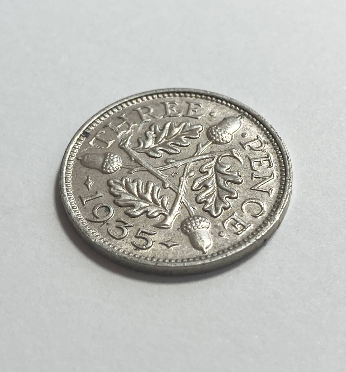 １円スタート! ・1935 イギリス 3ペンス 銀貨 ジョージ５世・アンティーク コイン_画像2