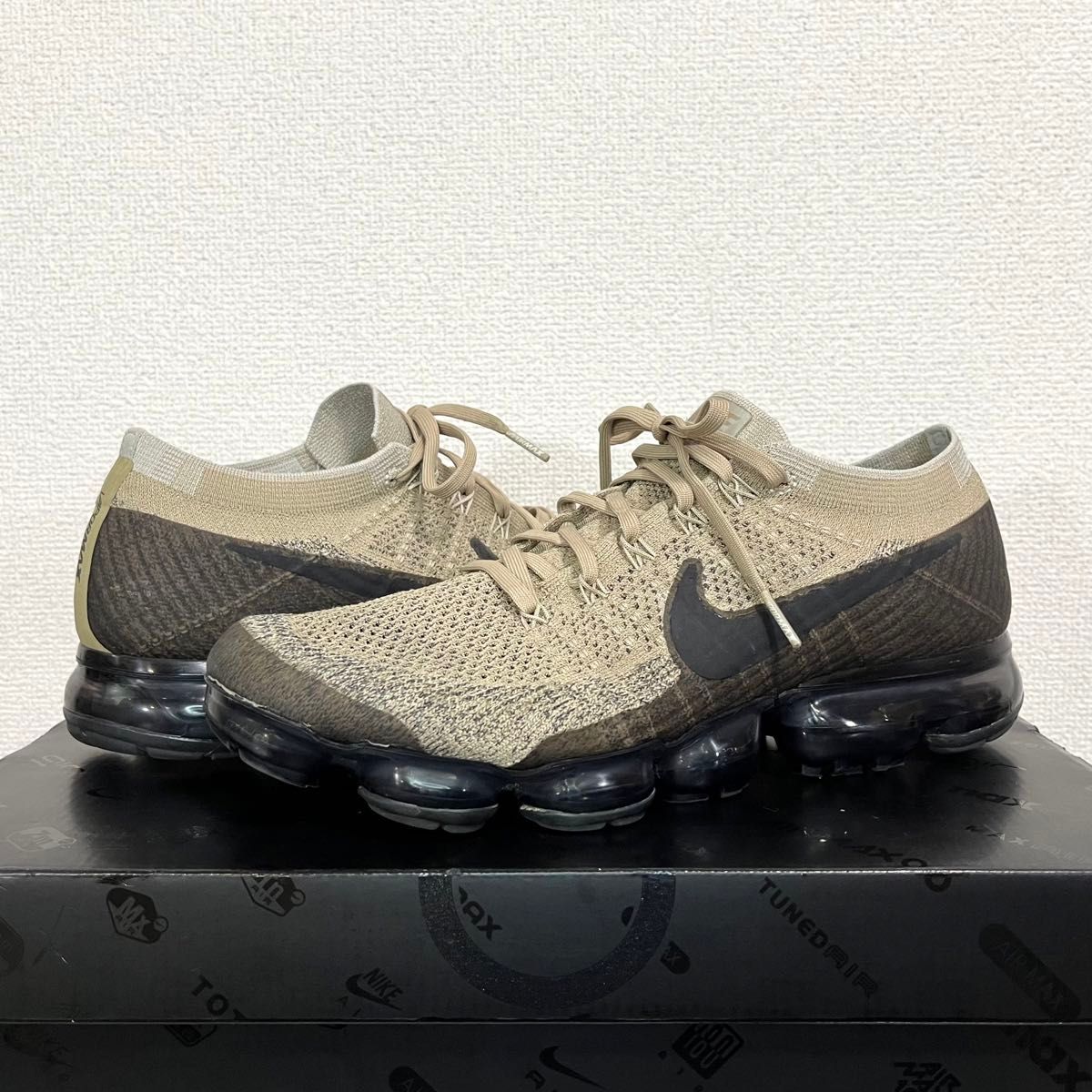 美品 海外限定 ナイキ エアヴェイパーマックス 29cm NIKE AIR VAPORMAX フライニット 希少レア 完売