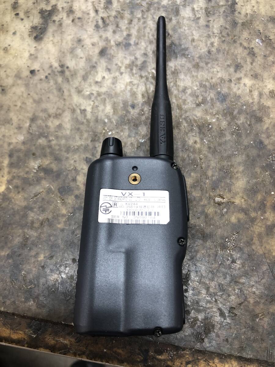 VX-1 YAESU 144MHz 430MHz ハンディ機 八重洲 ヤエスの画像2