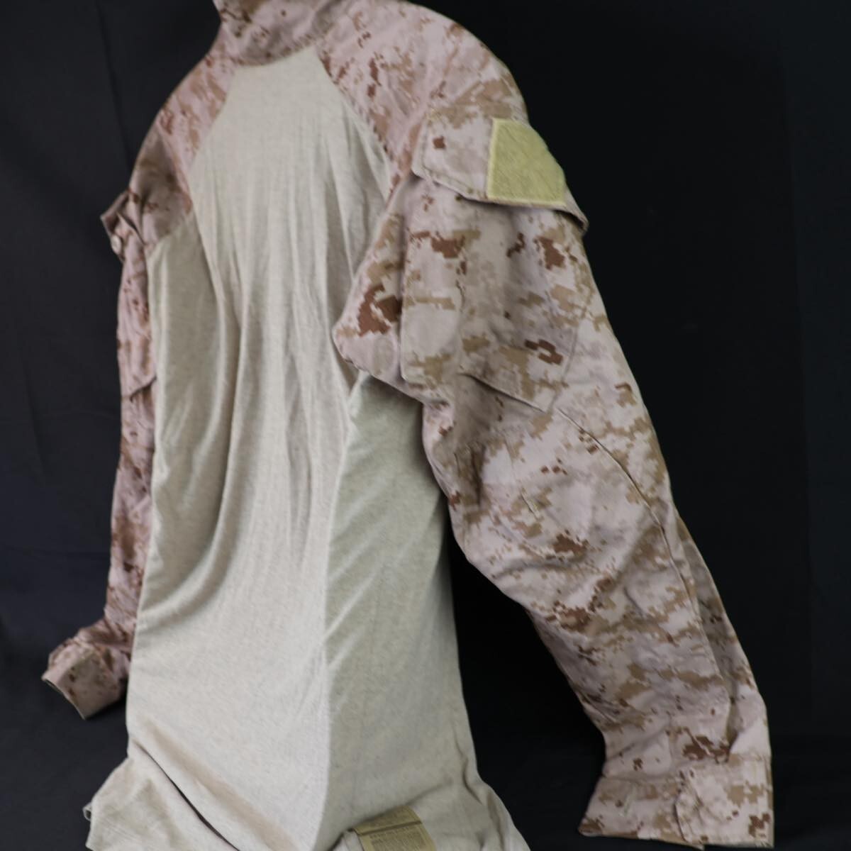 米軍実物 FROG デザートマーパット コンバットシャツ サイズM-L #S-7760の画像6