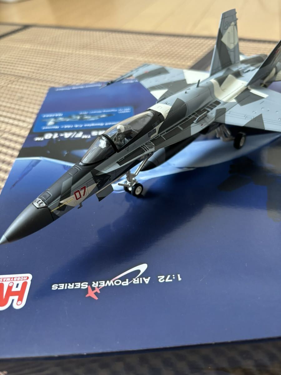 HOBBY MASTER(ホビーマスター) F/A-18A+ホーネット VFC-12 ファイティング・オマーズ HA3553 航空機 HOBBY MASTER(ホビーマスター) F/A-18A+ホーネット VFC-12 ファイティング・オマーズ HA3553 航空機