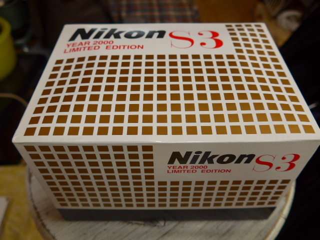 新品ニコンS3 2000リミテットエディションのケース付きです_画像5