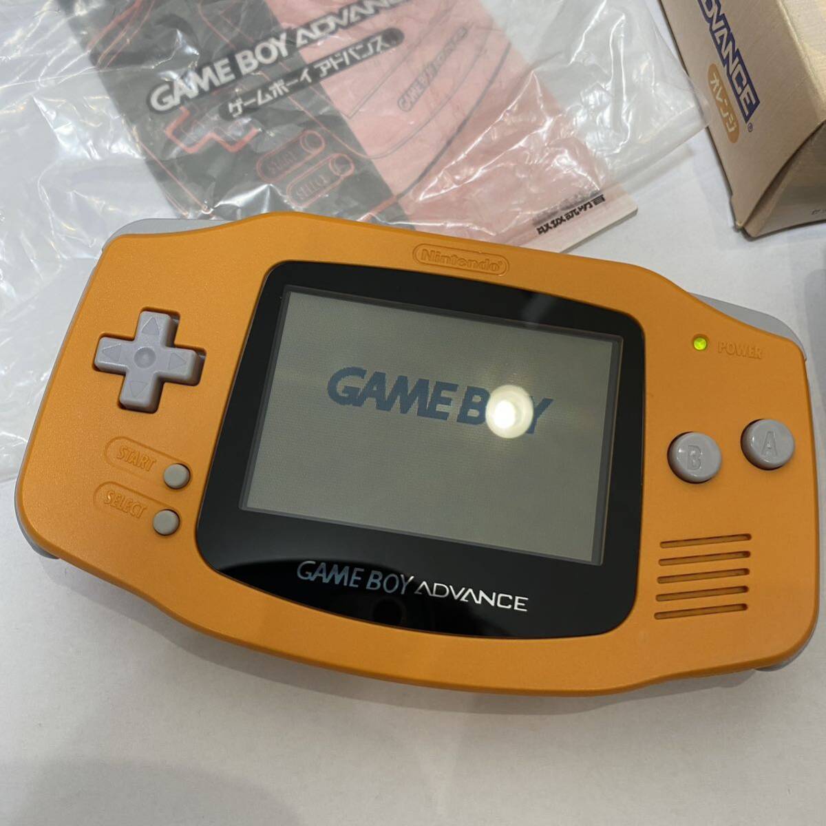 ゲームボーイアドバンス ■ほぼ　新品未使用品　レア　オレンジ　GBA 任天堂 説明書 箱　Nintendo ニンテンドー　ゲームボーイ　極美品_画像3