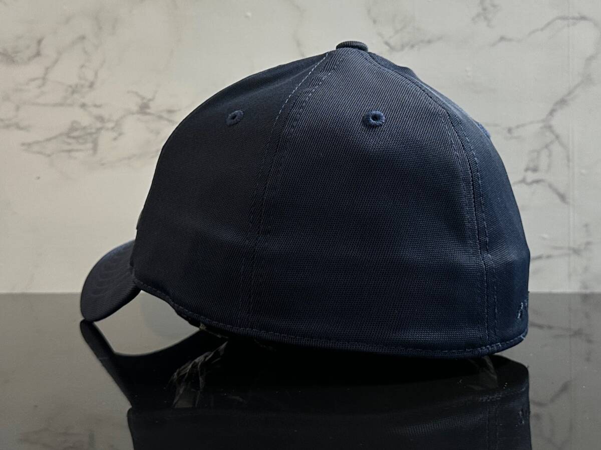 【未使用品】301KC★OAKLEY オークリー キャップ 帽子 上品で高級感のあるネイビーの伸縮素材にメタル製ロゴ♪《伸縮前58㎝～61㎝位迄》_画像5
