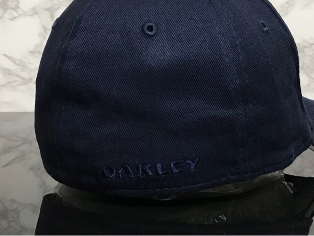 【未使用品】61D★OAKLEY オークリー キャップ 帽子 お洒落なネイビーの伸縮素材とフロントデザイン♪《伸縮前60㎝-63㎝位迄》の画像6
