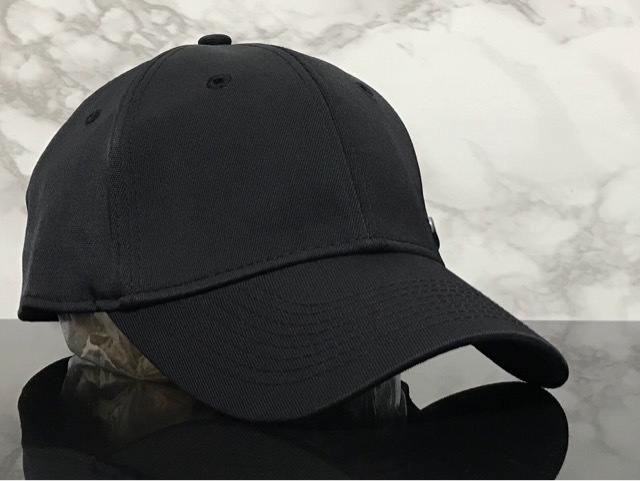 【未使用品】60E★OAKLEY オークリー キャップ 帽子 上品で高級感のあるブラックの伸縮素材にメタル製ロゴ♪《伸縮前56㎝～59㎝位迄》の画像2