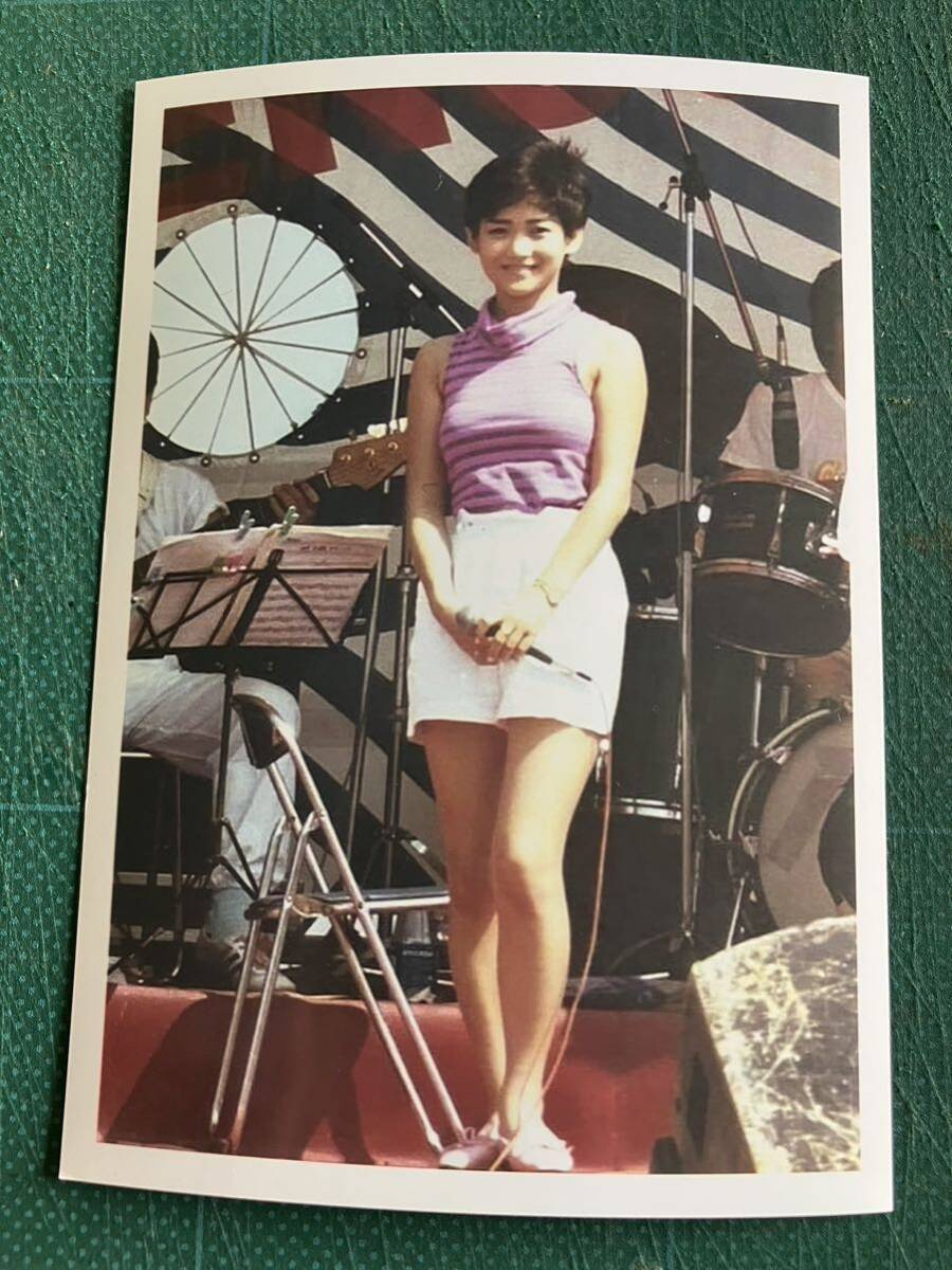 Yahoo!オークション - 【レア】岡田有希子 写真 ノースリーブ Yahoo!オークション - 【レア】岡田有希子 写真 ノースリーブ