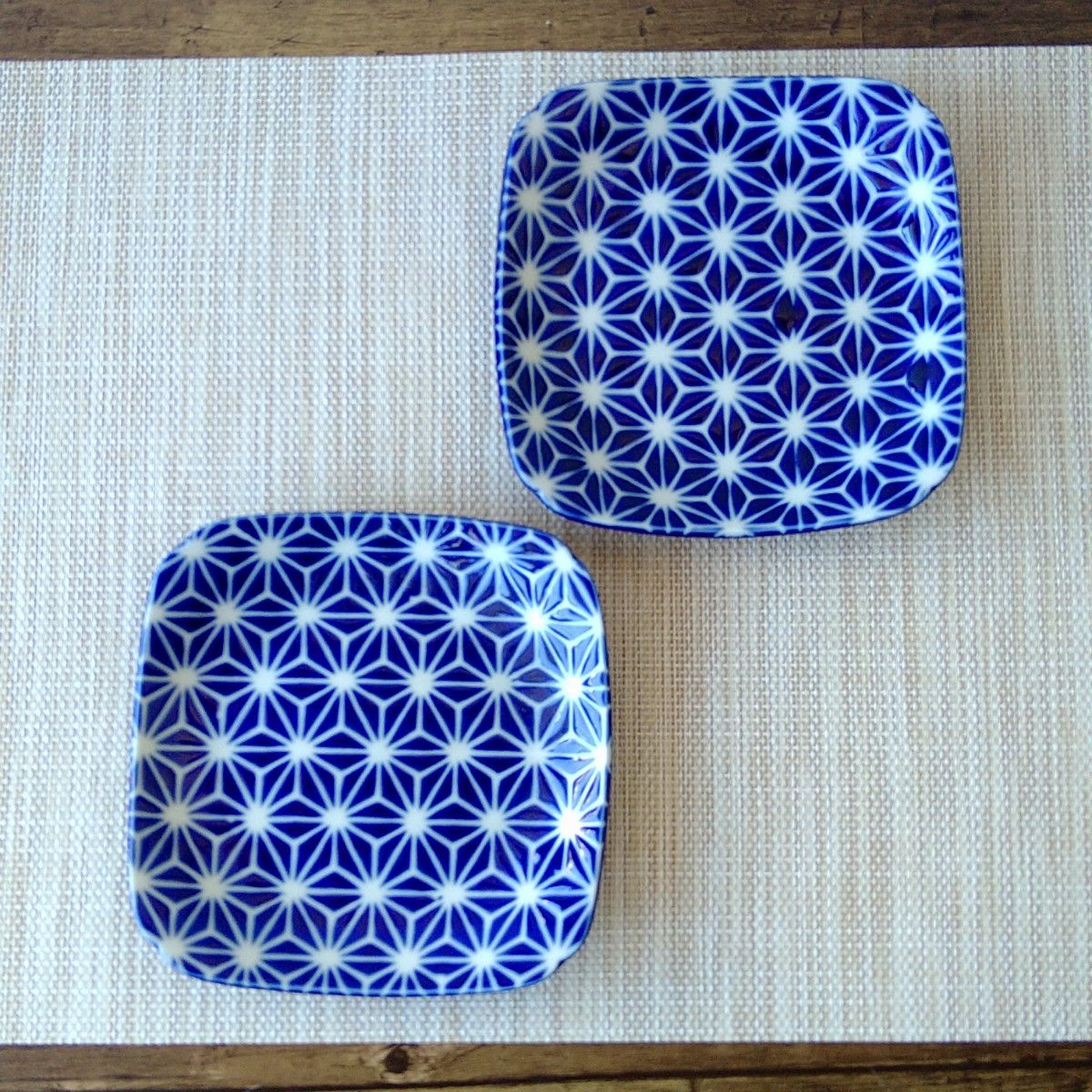 【2枚】新品 日本製 美濃焼 麻の葉柄 瑠璃色 角皿 取り皿 銘々皿