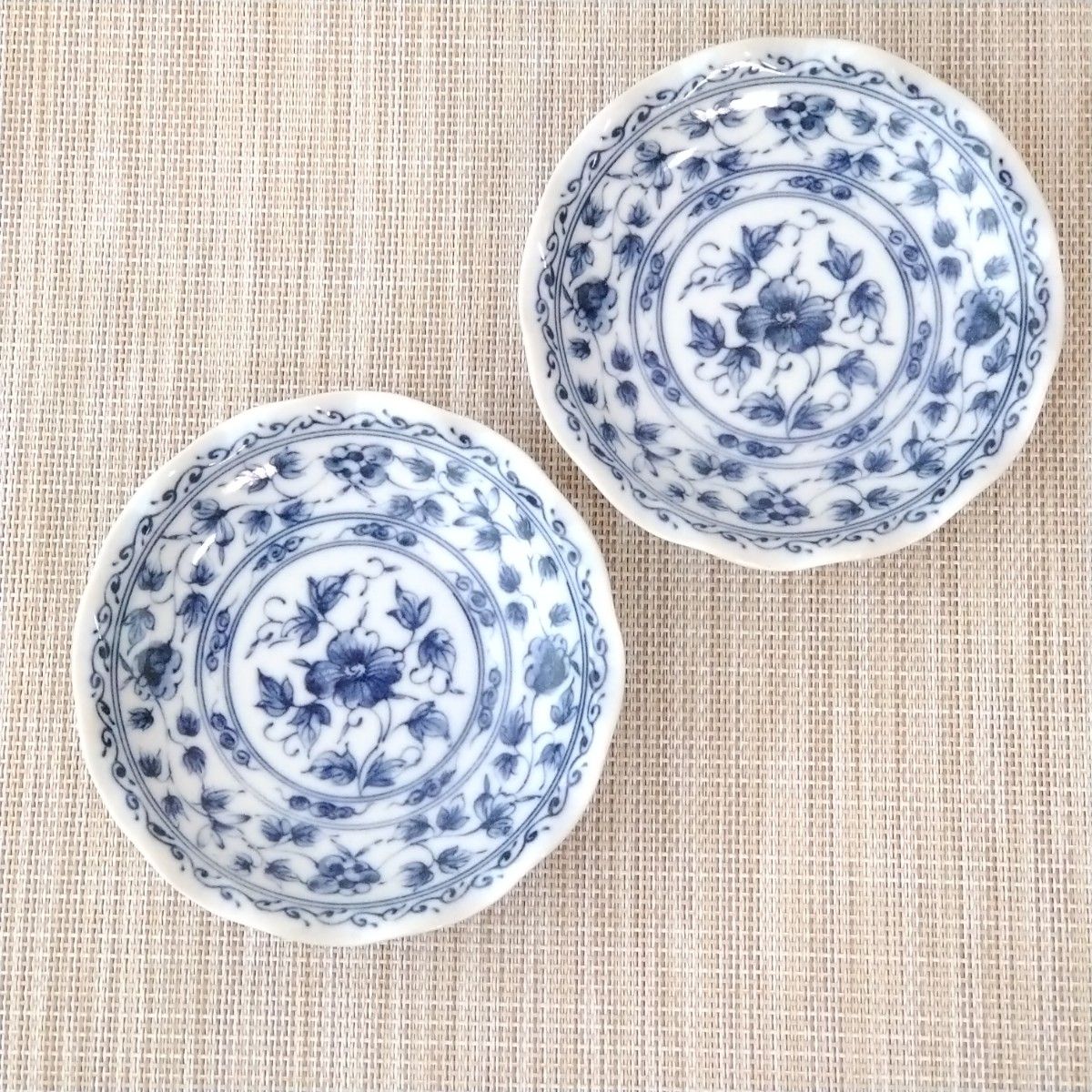 【4枚】新品 日本製 美濃焼 京唐草 小皿 おつまみ 副菜 デザート 醤油皿  和モダン