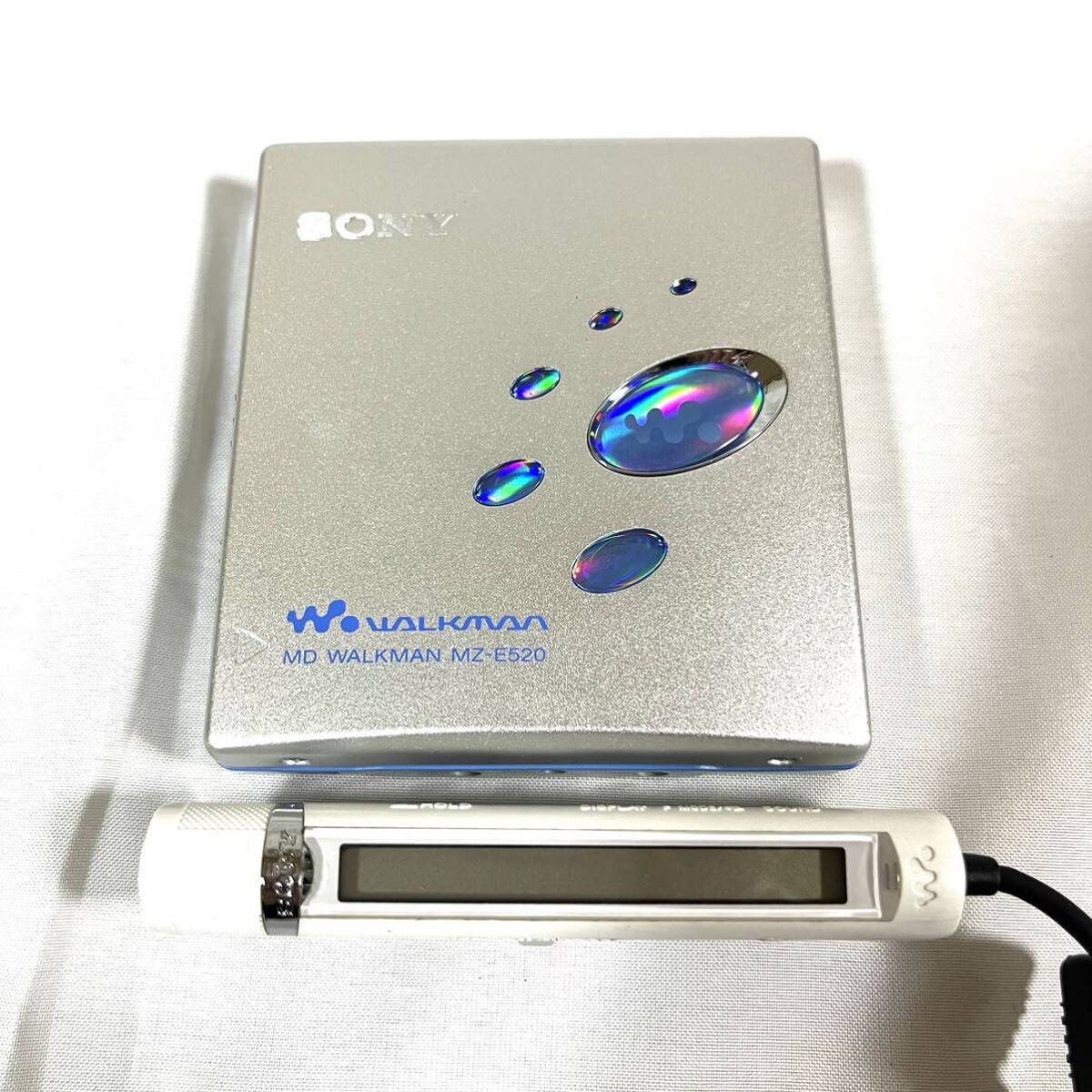 【リモコン付】SONY ソニー MD WALKMAN MZ-E520 ポータブルMDプレーヤー ウォークマンRM-MC33EL_画像1