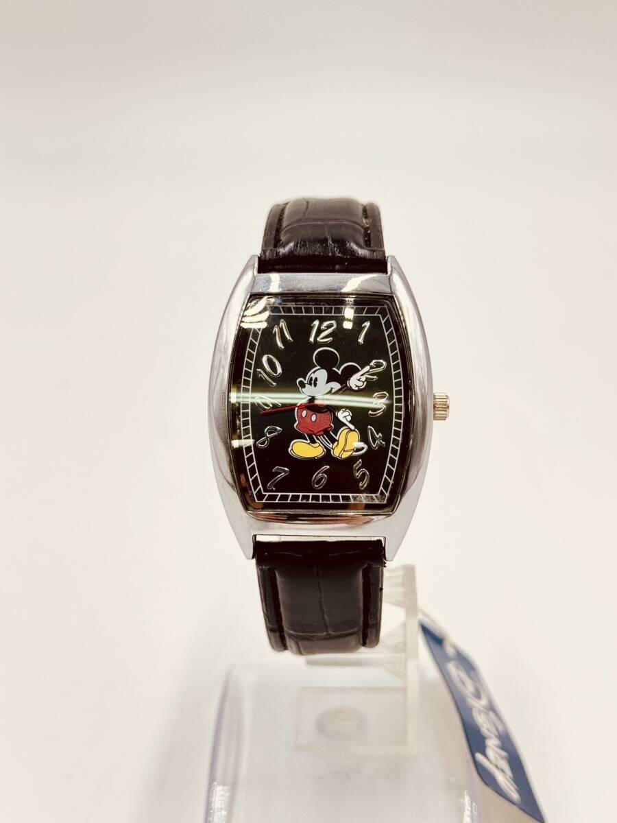 稼働品 Disney ディズニー ミッキーマウス 腕時計 クォーツ 黒文字盤の画像2