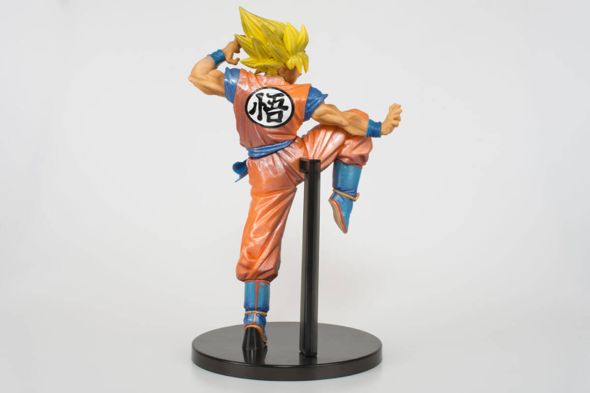 ■ ドラゴンボール ☆【孫悟空 】■ 約25cm 0.3kg 海外限定 漫画風 PVC 箱なし_画像5