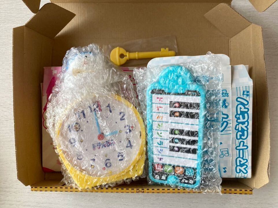 即決 送料込 小学一年生付録【ドラえもん きょろきょろめざましどけい スマートこえピアノ&まほうのカギ】2022年 4.5月号 付録のみ匿名配送の画像3