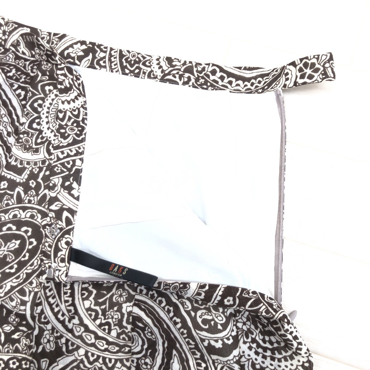 美品 DAKS ダックス ペイズリー柄 レイヤード プリーツスカート 40(L) w70 ダークブラウン系 日本製 ミモレ丈 フレアスカート 三共生興の画像6