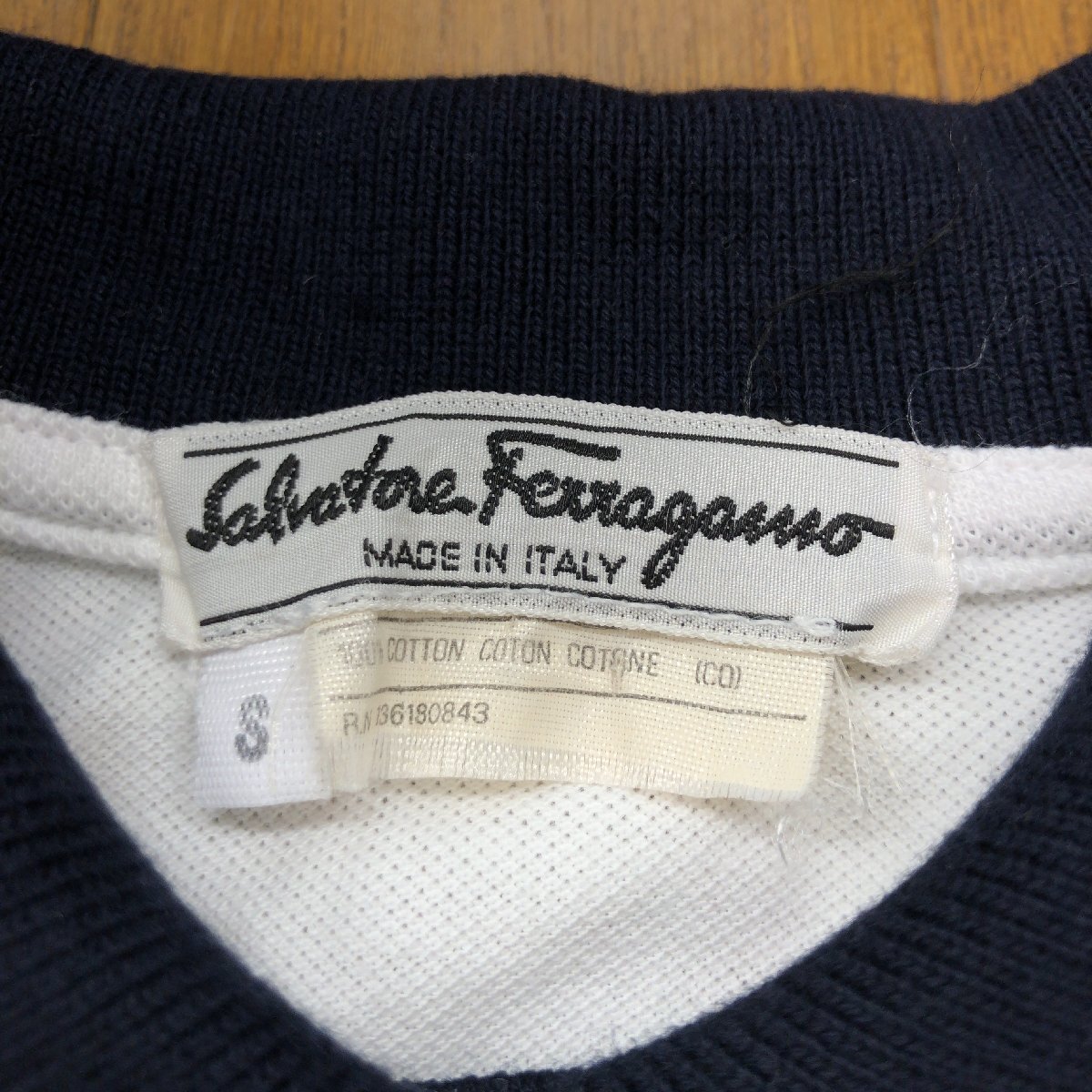 伊製 Salvatore Ferragamo サルバトーレフェラガモ ロゴ刺繍 ポロシャツ S 白 ホワイト イタリア製 カットソー Tシャツ 女性用 古着 レトロの画像3