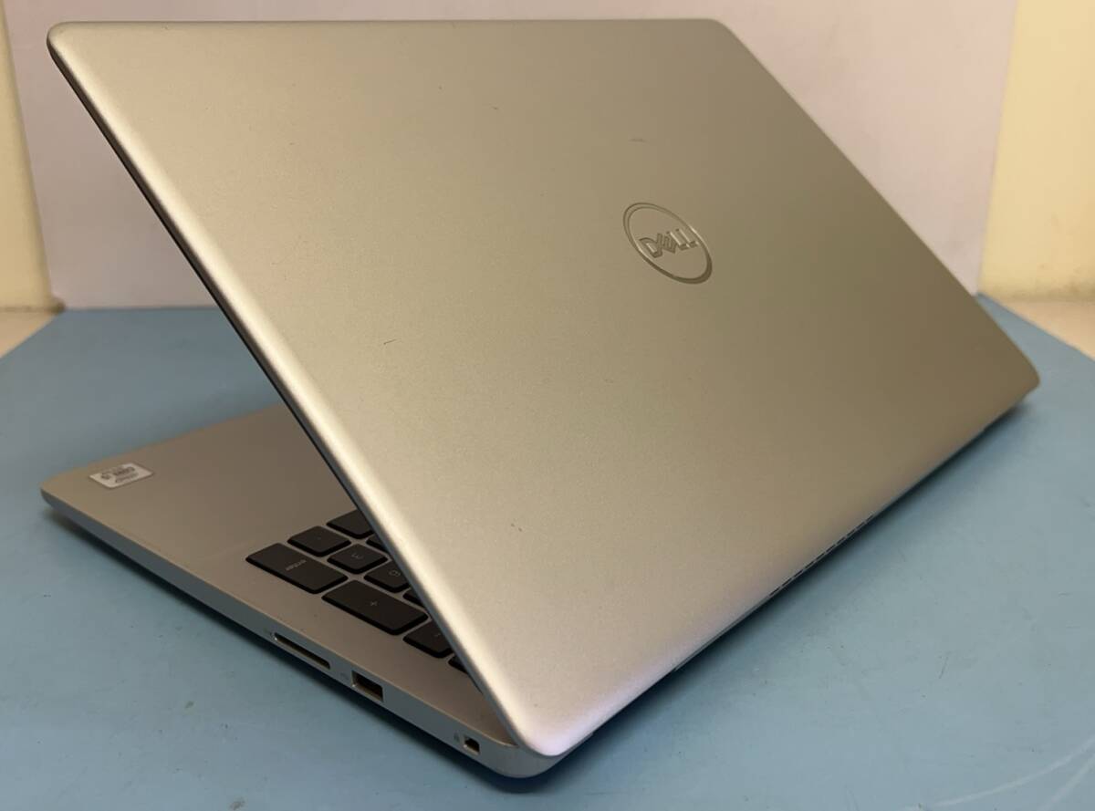  used laptop *Windows10*DELL Core i5-1035G1/@1.19GHz/8GB/SSD 256GB/15 -inch and more *