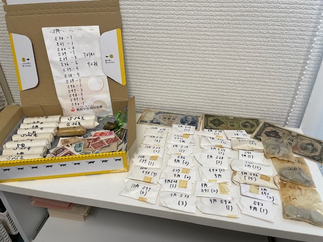 ■送料無料■ 古い紙幣・昭和の10円・5円・1円 750枚以上 さらにおまけたっぷり まとめてどうぞの画像1