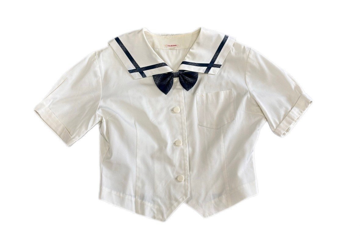 [岡山南高等学校]女子制服 夏セーラー服 リボン付 170A 旧型 半袖シャツ 中古品_画像1