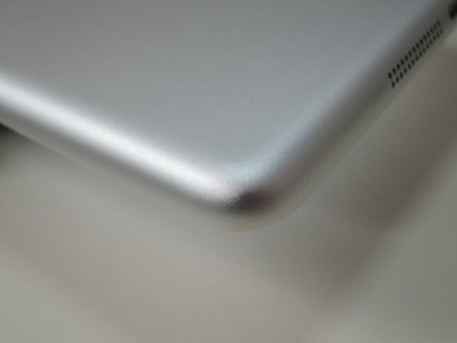Apple iPad mini 第2世代 Wi-Fiモデル 16GB シルバー ME279J/A 本体のみ/中古品の画像10