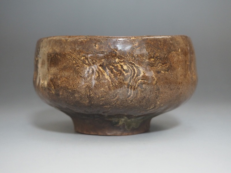♦古格 茶道具 手捏ね 手捻り 抹茶碗 時代物 古美術品 銀化現象 骨董品 Yahoo!オークション - A2509 陶印有り 手捻茶碗 時代物 旧家蔵出
