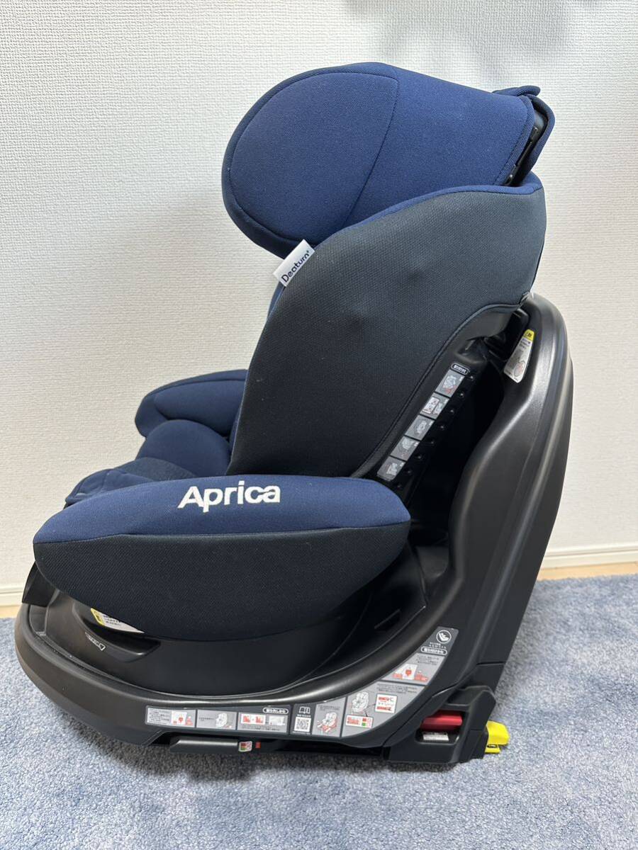 Aprica  Deaturn   плюс  ISOFIX  детское сиденье    Передача товара из рук в руки  возможно 