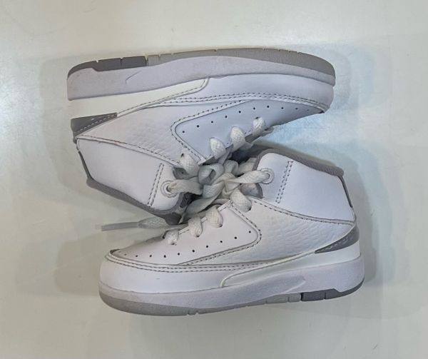 6789 Nike TD Air Jordan 2 White and Cement Grey Nike TD воздушный Jordan 2 белый and цемент серый ( Kids ) 11cm с ящиком 