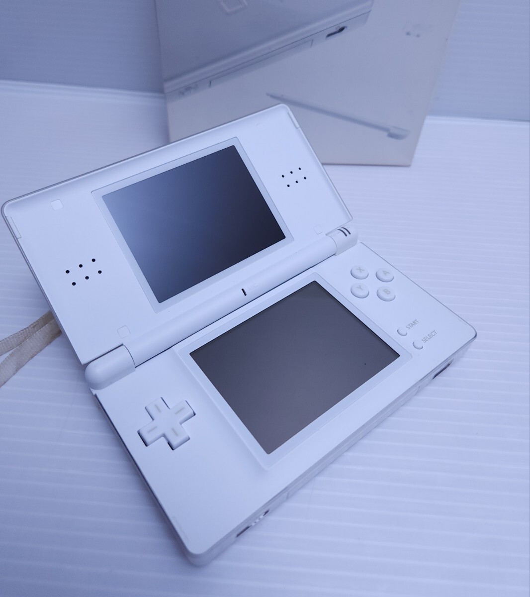 美品 /動作品 任天堂 ニンテンドー DS Lite 本体 USG-001 DSライトタッチペン付属 ゲームソフト/レトロゲーム 希少品 箱付(H-273)の画像10