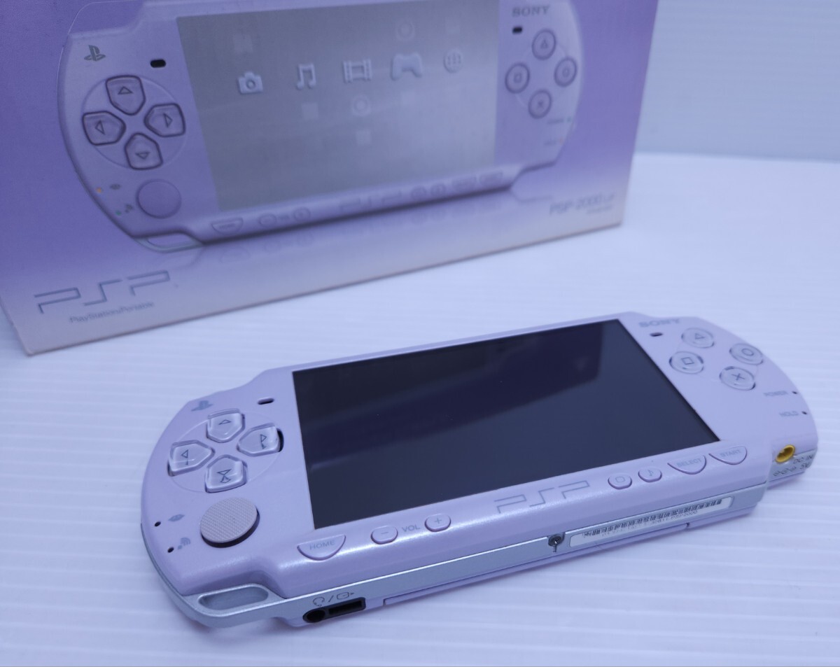 美品 動作品 ソニー SONY PSP-2000 ラベンダーパープル PSP-2000 lavender purple 本体 中古 4GB メモリカード希少品 ゲームソフト(H-249)の画像5
