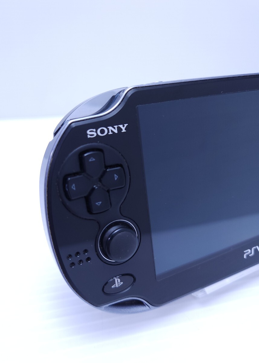 美品 /動作品 PS Vita Portable Black 3G / Wi-Fiモデル 黒 PCH-1000 本体 32GB+ゲームソフト+アクセサリーセット(H-234)の画像5