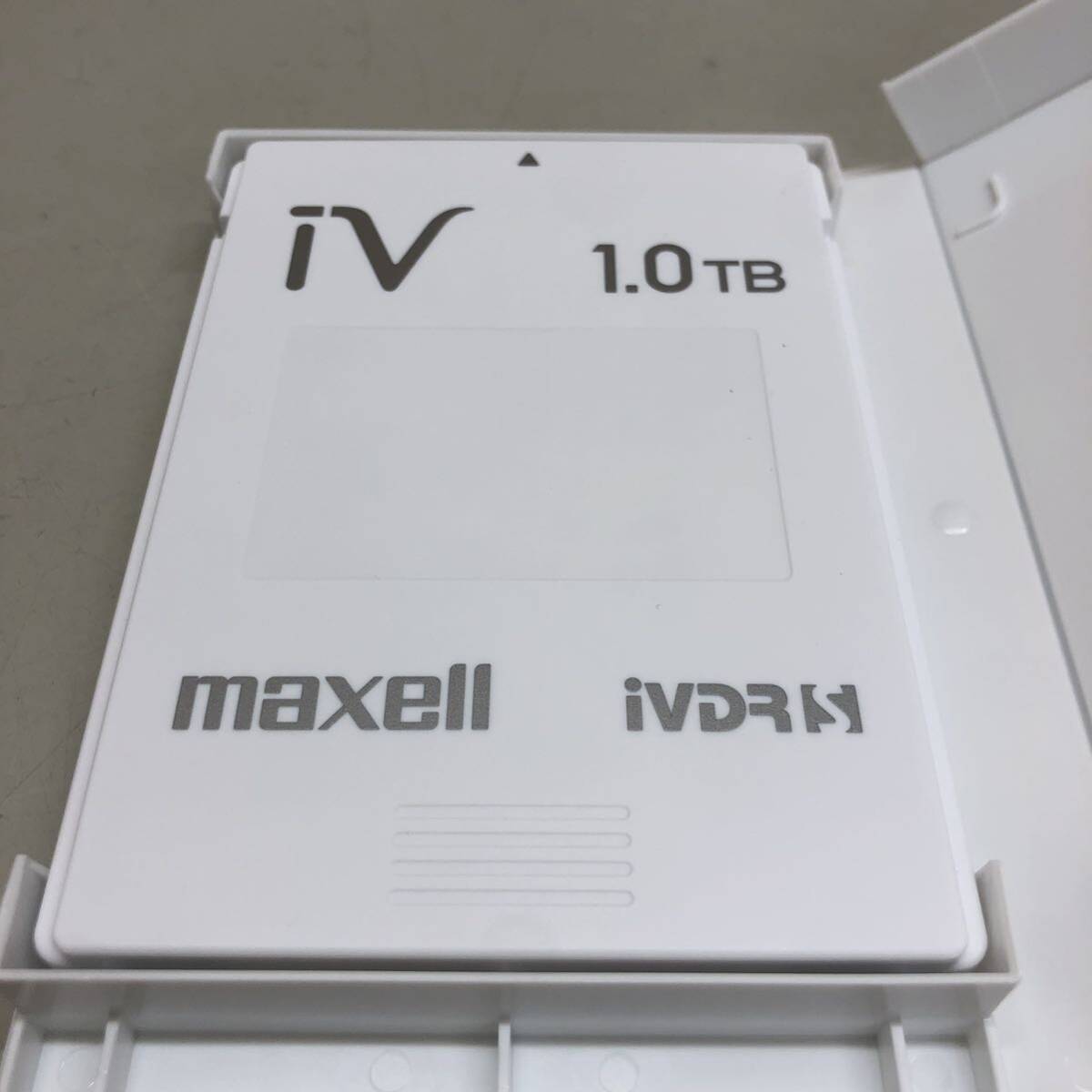 (21) maxell iVDR S 1.0TB カセットハードディスク 動作未確認 中古 美品_画像1
