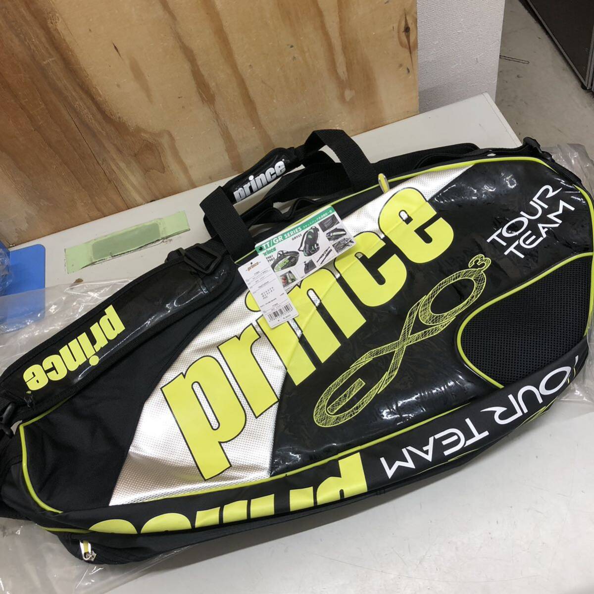 ① Prince TT902 ラケットバッグ 中古 未使用 長期保管品 テニス ラケット tennis_画像2