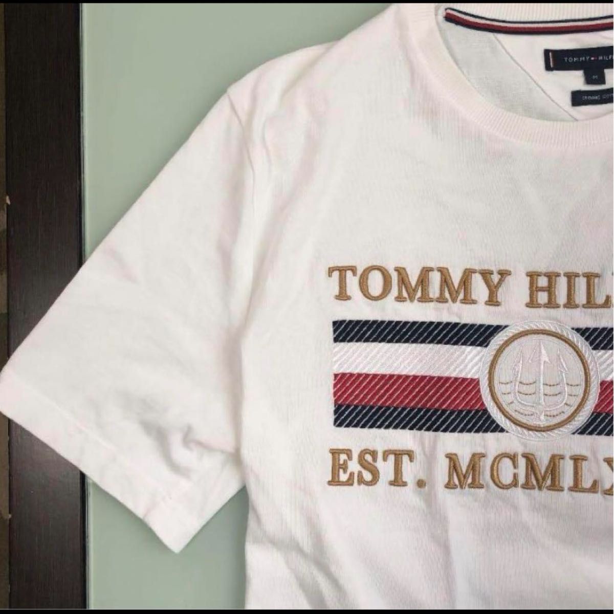 TOMMY HILFIGER トミーヒルフィガー　刺繍Tシャツ 半袖Tシャツ
