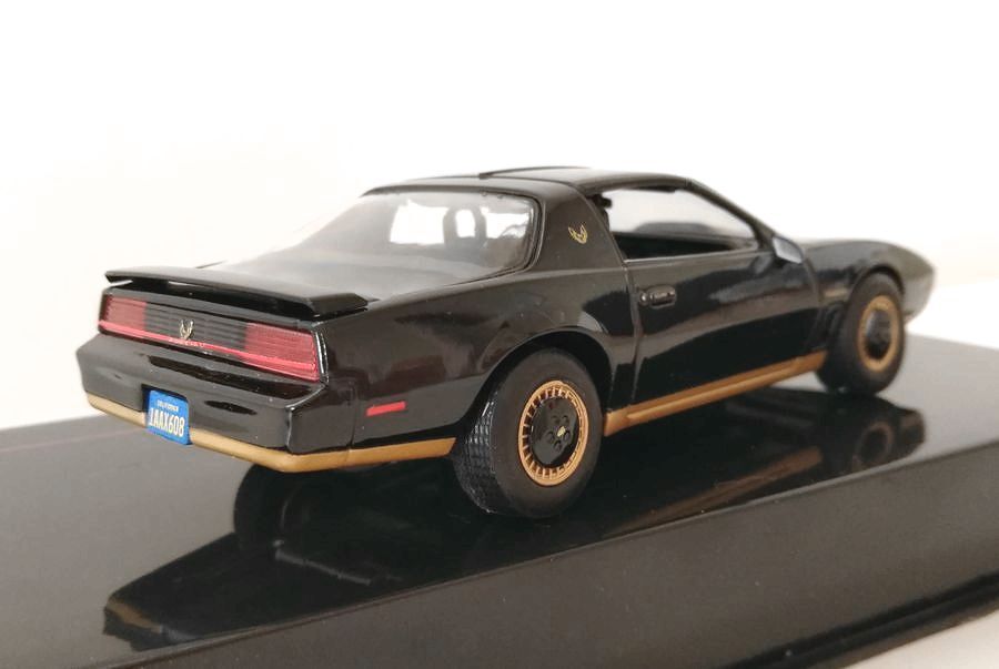 ポンティアック・ファイヤーバード・トランザム(1/43 訳あり中古品/アメリカンカーコレクション:DeAgostini)1982 Pontiac Firebird TransAmの画像2