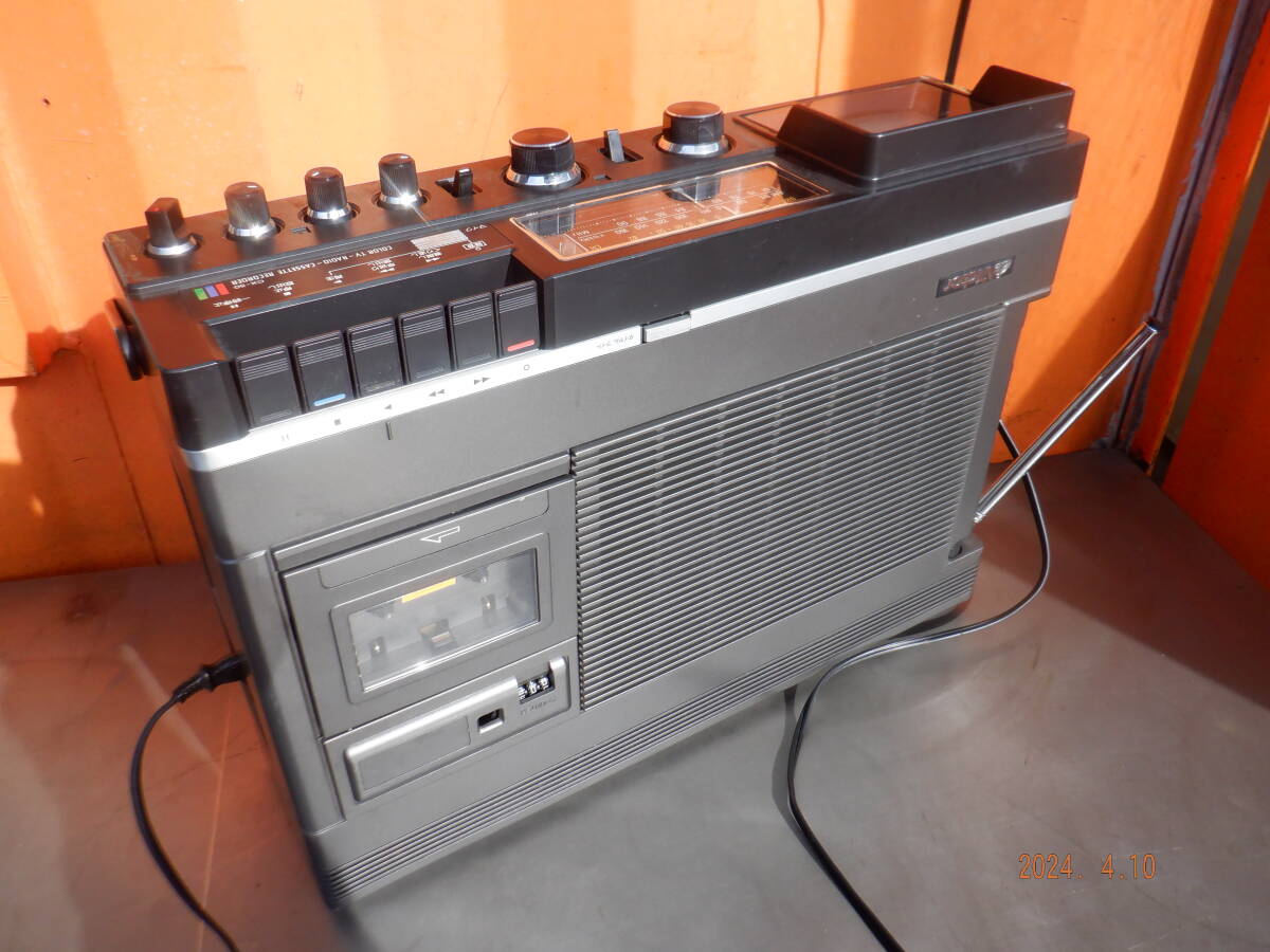 Victor ビクター カラーテレビ 送料1600円 ラジカセ CX-50 カラーテレビ付ラジカセ 70年代 昭和レトロ ラジオカセット の画像4