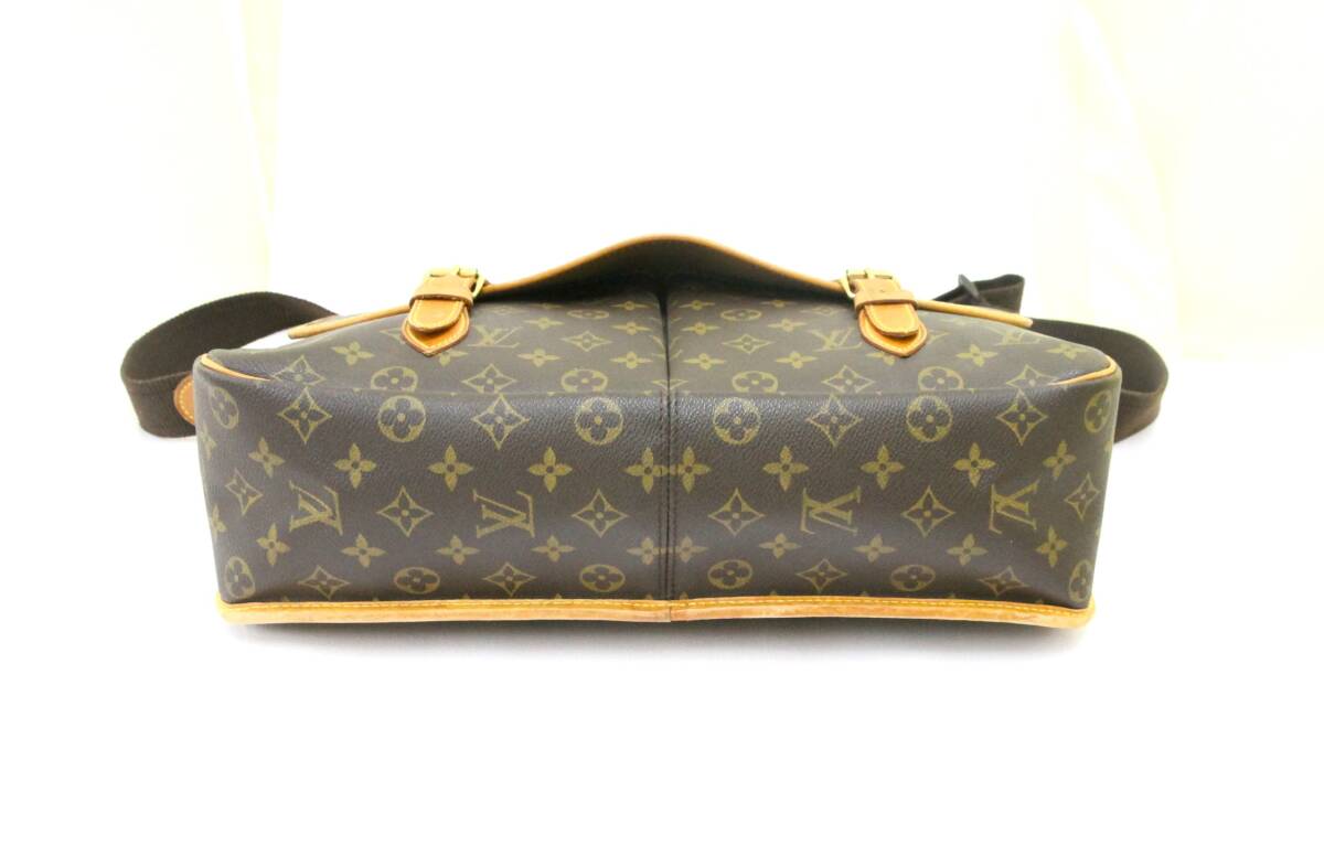 ☆　【LOUIS VUITTON ルイヴィトン】 ジベシエールGM モノグラム ショルダーバッグ M42249 斜めがけ 鞄 ヴィンテージ　☆　_画像3