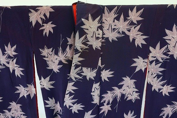 【着物フィ】アンティーク 小紋 身丈152cm 灰紫 紅葉 大正ロマン レトロ 仕立て上がり kimono 袷 15930_画像7