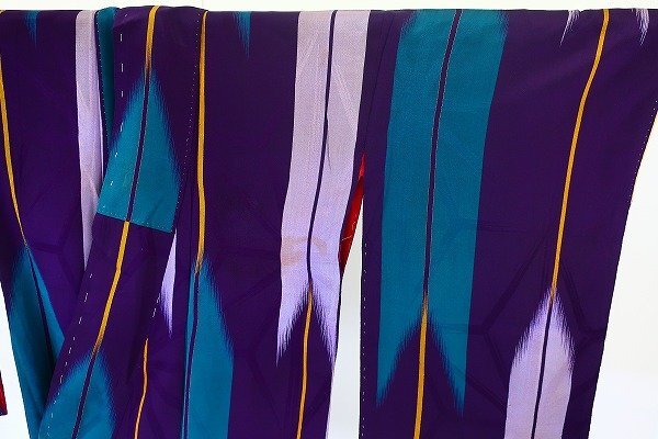 【着物フィ】アンティーク お召 小紋 身丈158cm 矢絣 紫 大正ロマン レトロ 正絹 仕立て上がり kimono 袷 15928の画像1