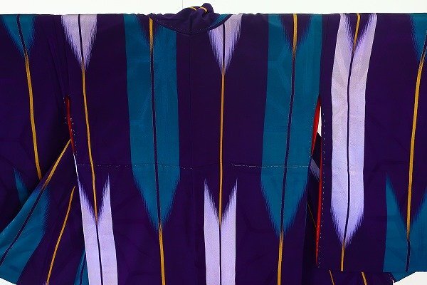 【着物フィ】アンティーク お召 小紋 身丈158cm 矢絣 紫 大正ロマン レトロ 正絹 仕立て上がり kimono 袷 15928の画像4