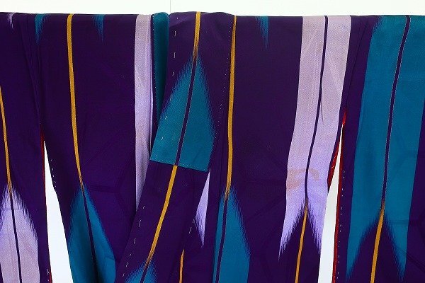 【着物フィ】アンティーク お召 小紋 身丈158cm 矢絣 紫 大正ロマン レトロ 正絹 仕立て上がり kimono 袷 15928の画像7