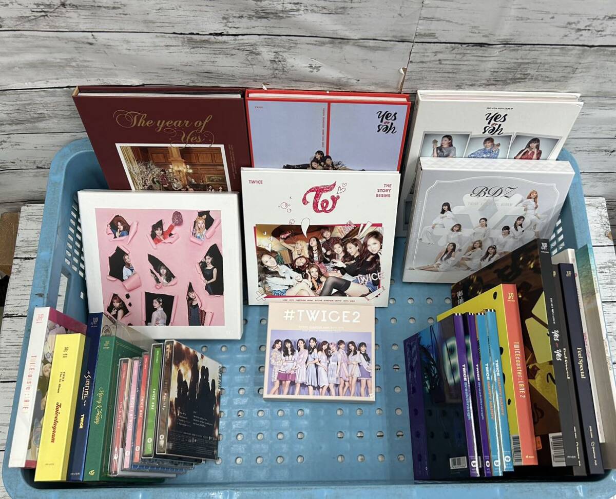 TWICE CD 26枚セット まとめ売りの画像1