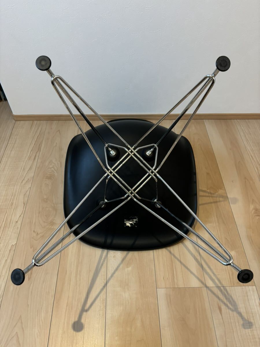 Herman Miller Eames Plastic Chairs イームズ イームズチェア ハーマンミラー _画像4