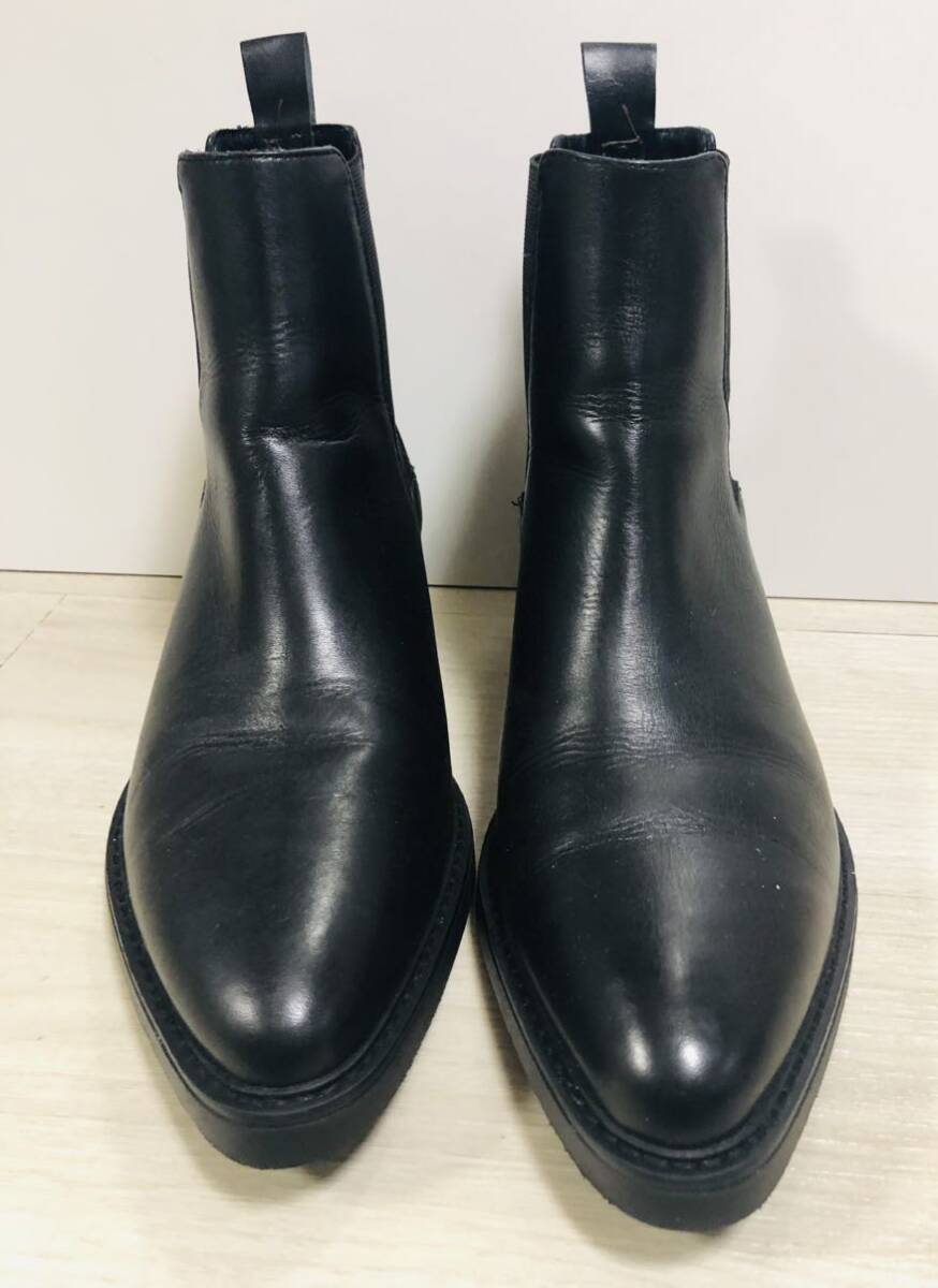  side-gore boots 26.0. heel height 4.5. almost unused 